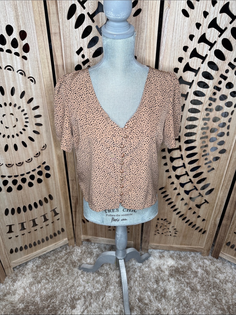 SHEIN Beige Dot-Print Short Sleeve V-Neck Blouse